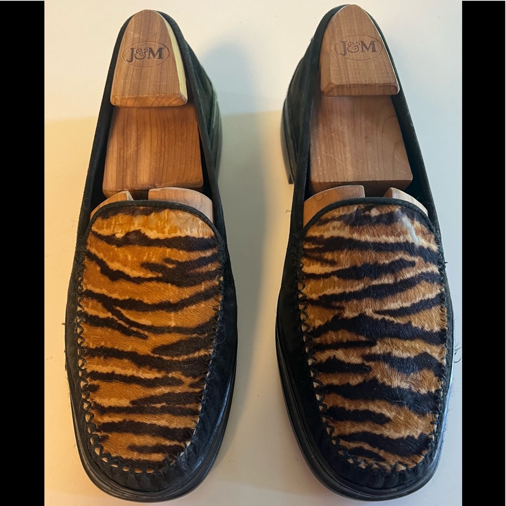 Stuart Weitzman Pony Hair Leopard Print Loafers Sz 9